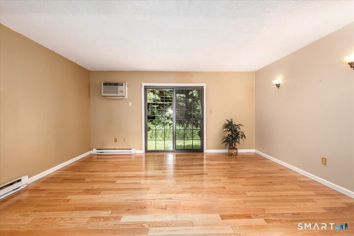 Property Photo:  114 Aspetuck Village 114  CT 06776 