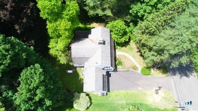 Property Photo: 76 Hillsboro Drive CT 06107