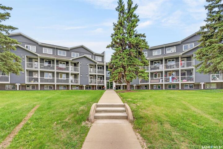 Property Photo: 515 28th Street E 109 SK S6V 1X8