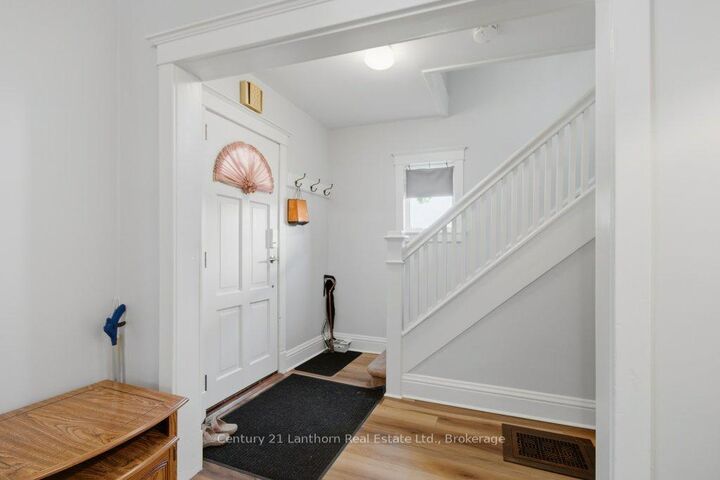 Property Photo:  7 Purdy Street  ON K8P 1Y8 
