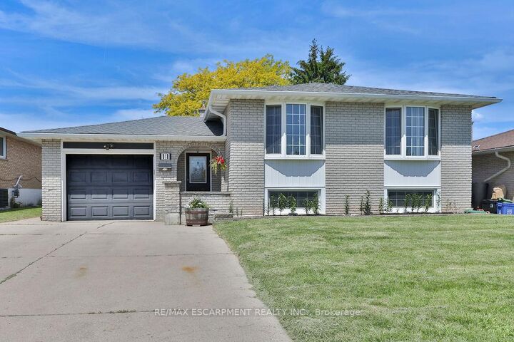 11 Lynwood Drive — photo 1