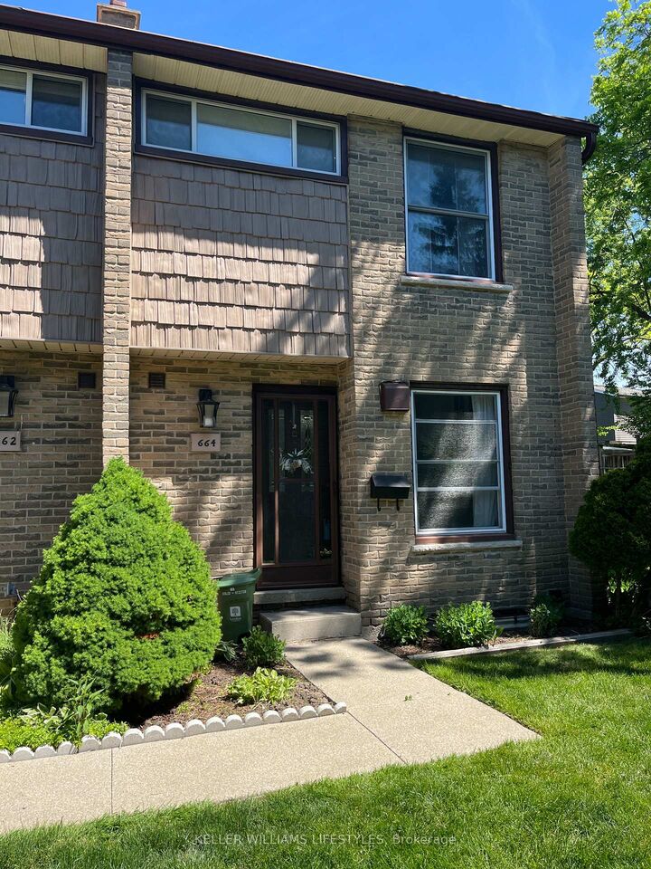 664 Wonderland Road S — photo 1
