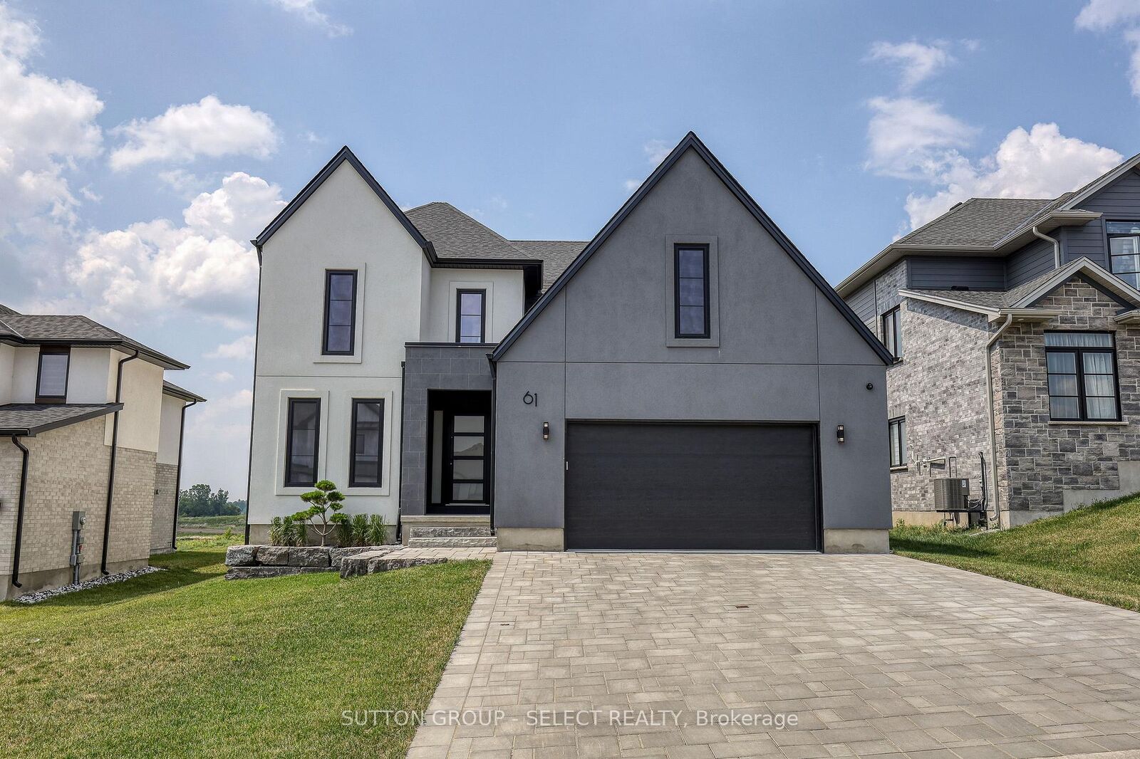 Property Photo: 61 Crestview Drive ON N0L 1R0