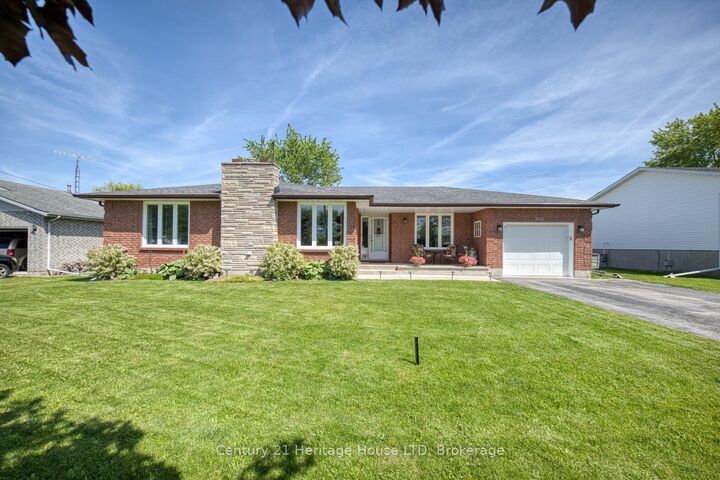 Property Photo: 3742 Black Creek Road ON L0S 1S0