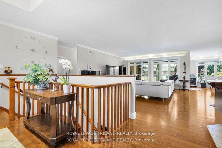 Property Photo: 7119 Clayton Walk ON N6P 1V3