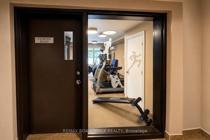 Property Photo: 323 Winona Avenue 306 ON K1Z 5H3