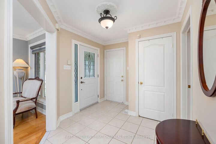 Property Photo: 422 Fernforest Drive ON L6R 2P7