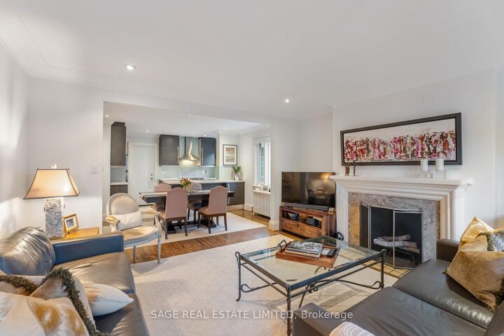 Property Photo: 1208 Avenue Road ON M5N 2G4