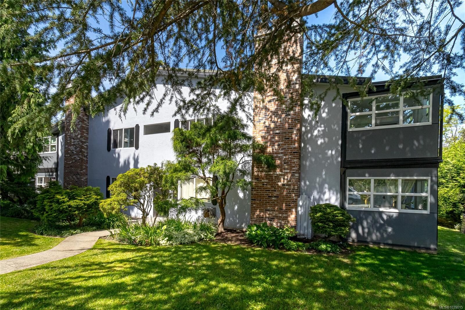 Property Photo:  3244 Seaton St #102  BC V8Z 3V7 