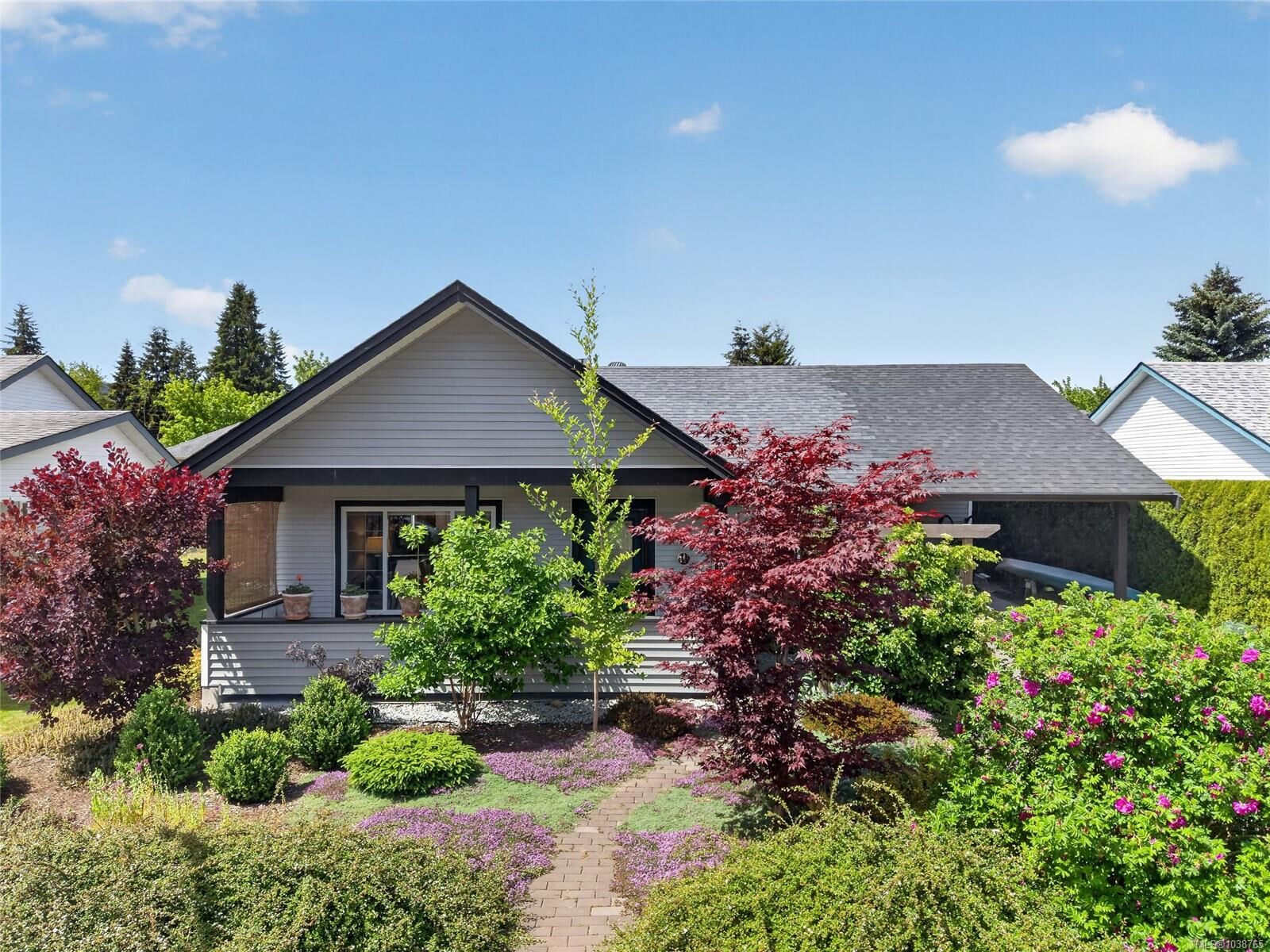 Property Photo: 3305 Ninth St BC V0R 1S0