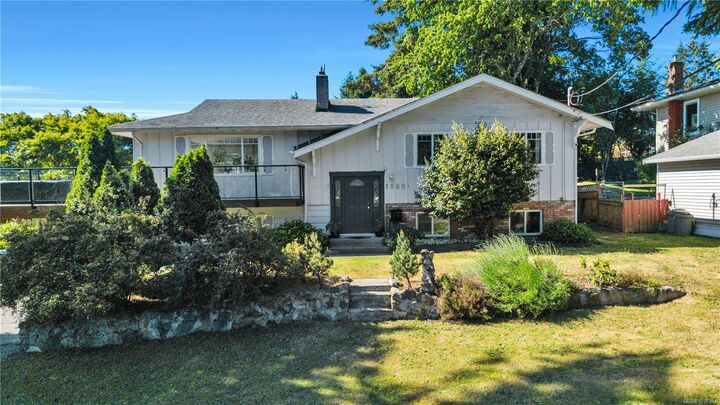 Photo de la propriété:  1860 Bay St  BC V9T 3A3 