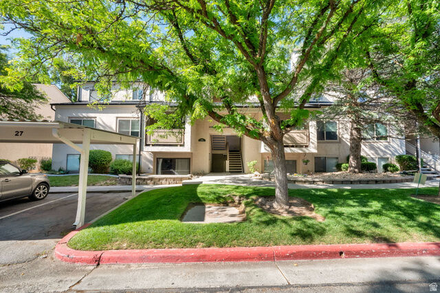 Property Photo: 955 E Creek Hill Ln 10 UT 84047
