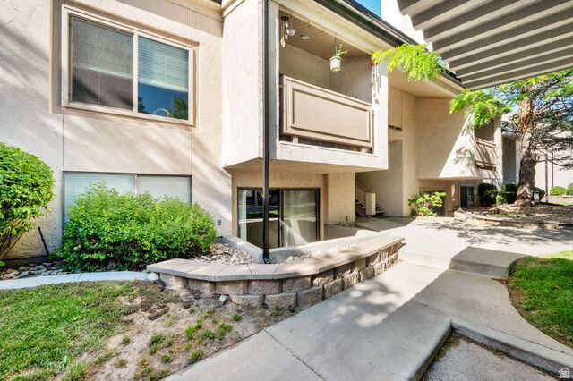 Property Photo: 955 E Creek Hill Ln 10 UT 84047