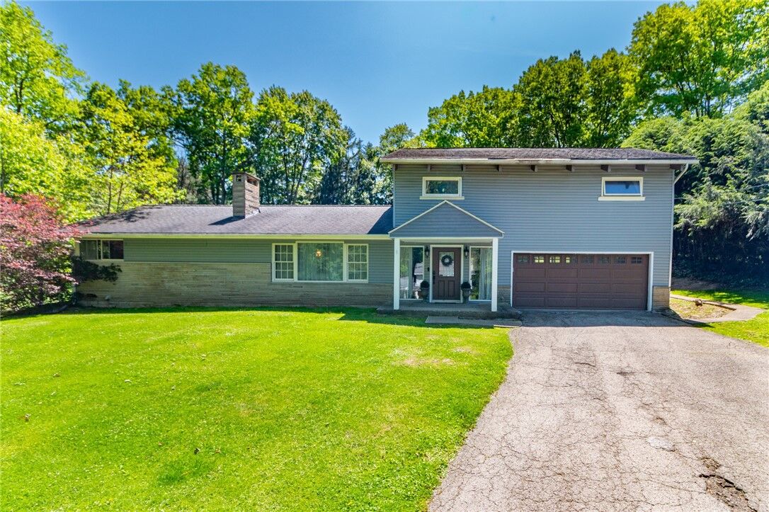 Property Photo:  468 Cherokee Dr  PA 16001 