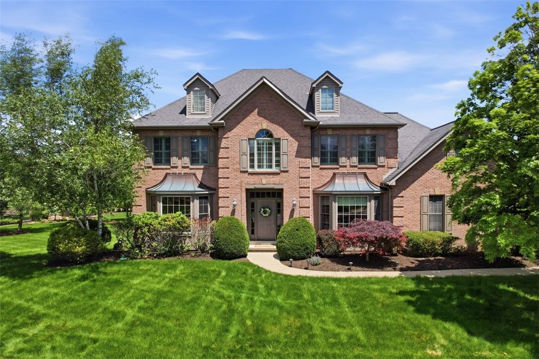 Property Photo:  2018 Condor Ln  PA 15044 