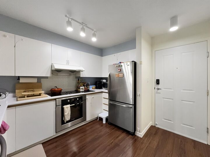 Property Photo:  8620 Johns Road 2xx  BC V6Y 3Z4 