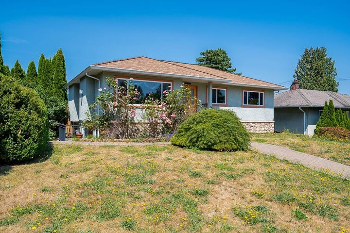 Property Photo: 4871 Highlawn Drive BC V5C 3T2
