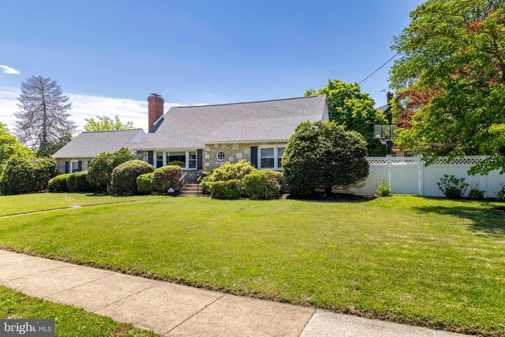 Property Photo:  116 Roberts Avenue  PA 19038 
