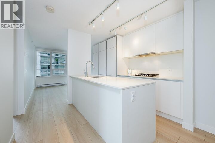Property Photo:  988 Quayside Drive 1005  BC V3M 0L5 