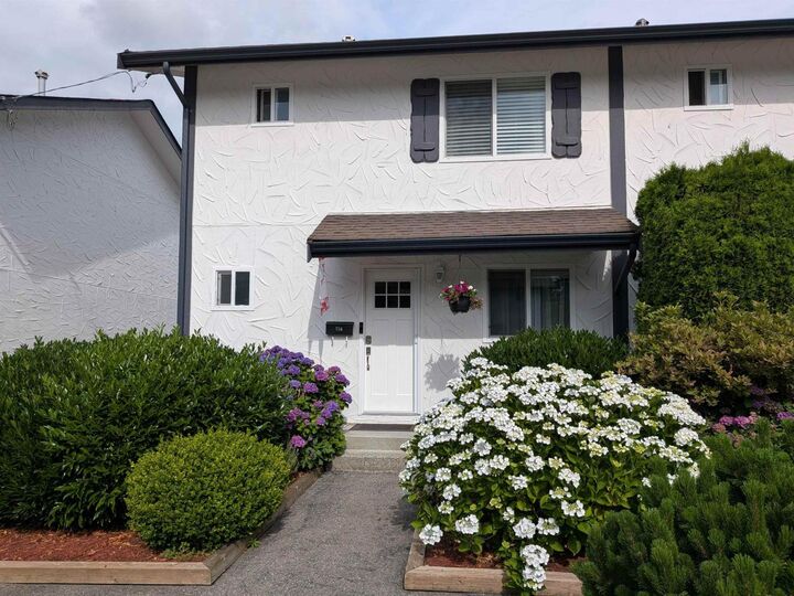 Property Photo: 32880 Bevan Way 114 BC V2S 6R3