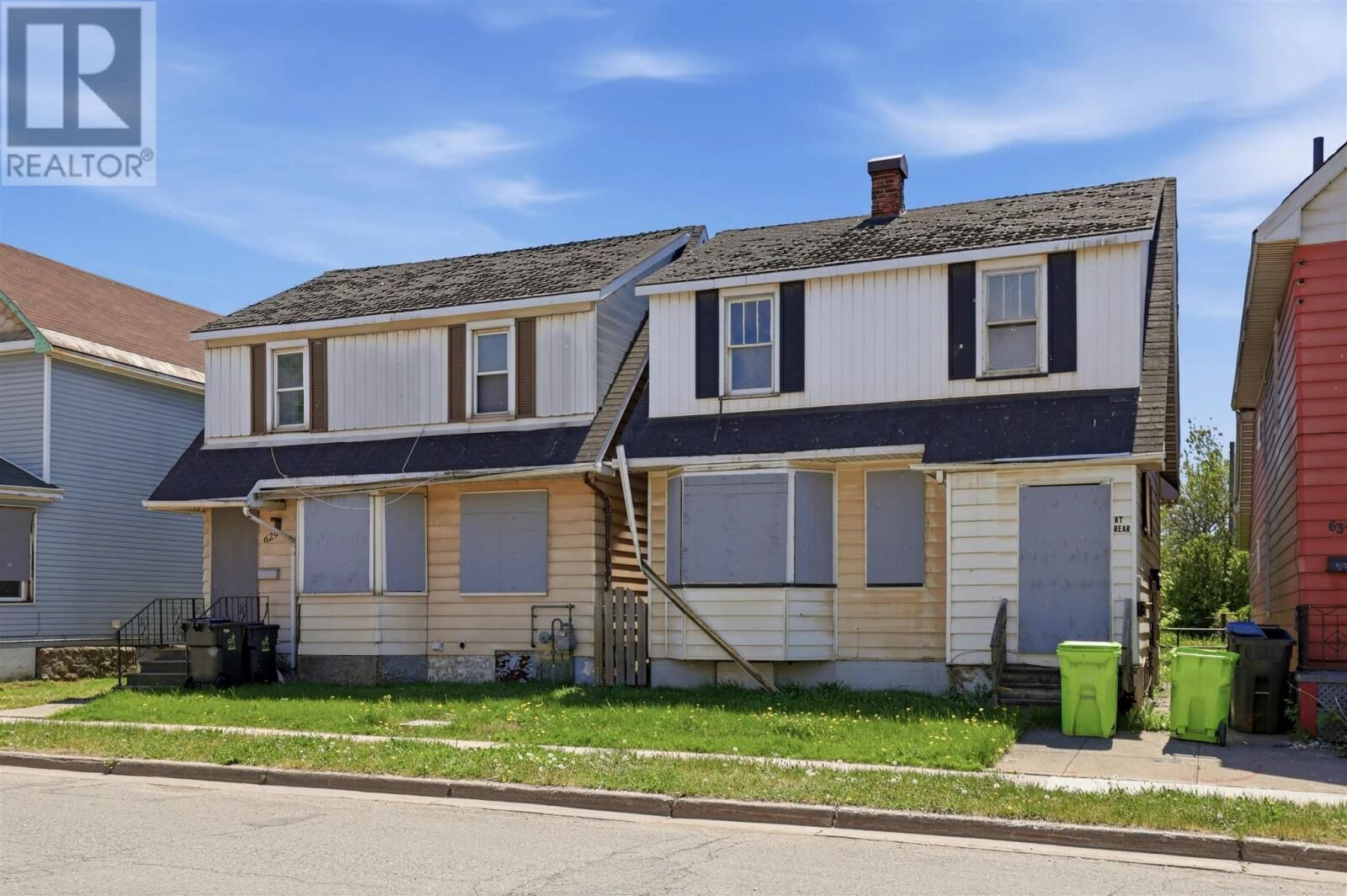 Property Photo:  629-633 Queen St W  ON P6A 1B1 