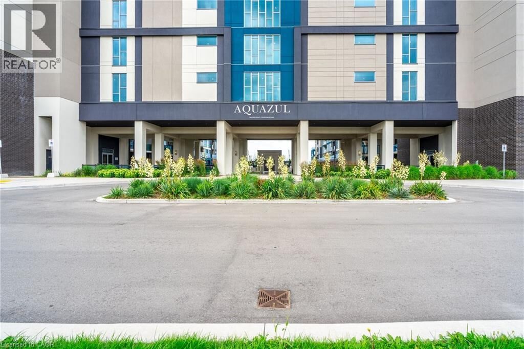 Property Photo:  16 Concord Place 205  ON L3M 0J1 