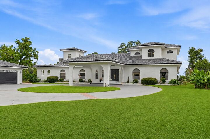 Property Photo: 1280 W Lake Hamilton Drive FL 33881