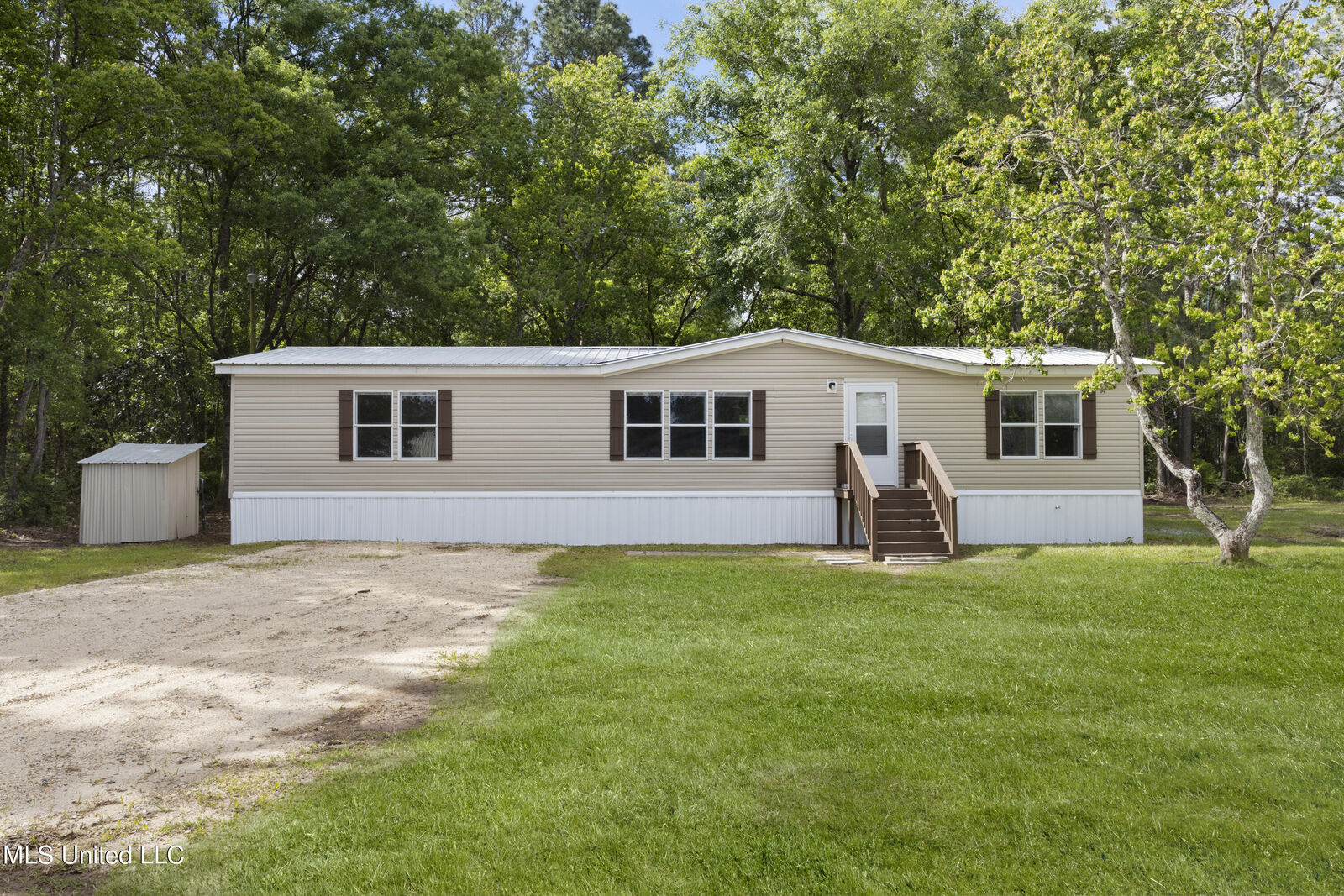 Property Photo:  11612 Independence Road  MS 39562 