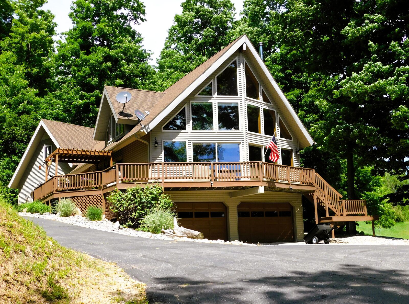 Property Photo:  10653 Milarch Road  MI 49614 
