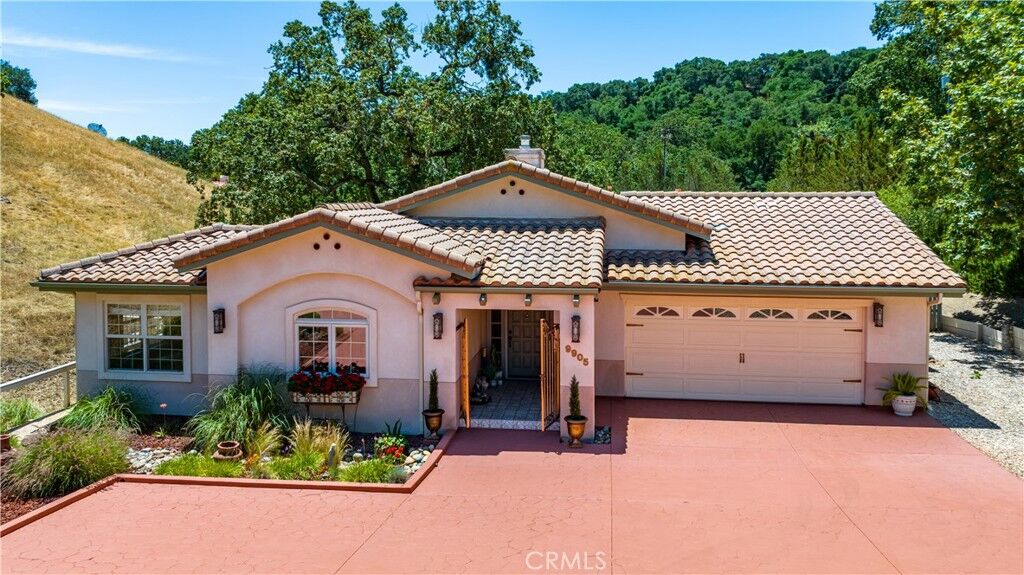 Property Photo:  9905 Corriente  CA 93422 