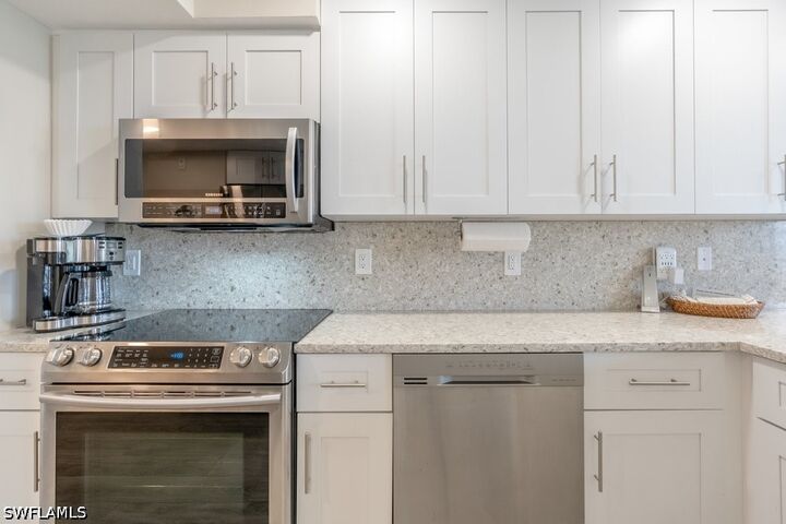 Property Photo:  10 Tampa Place 404  FL 34145 