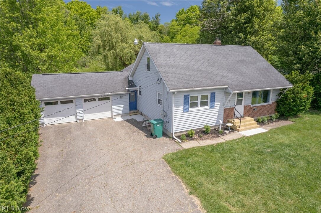 Property Photo:  16374 Main Market Road  OH 44080 