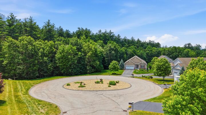 Property Photo:  26 Pepper Hill Road  NH 03053 