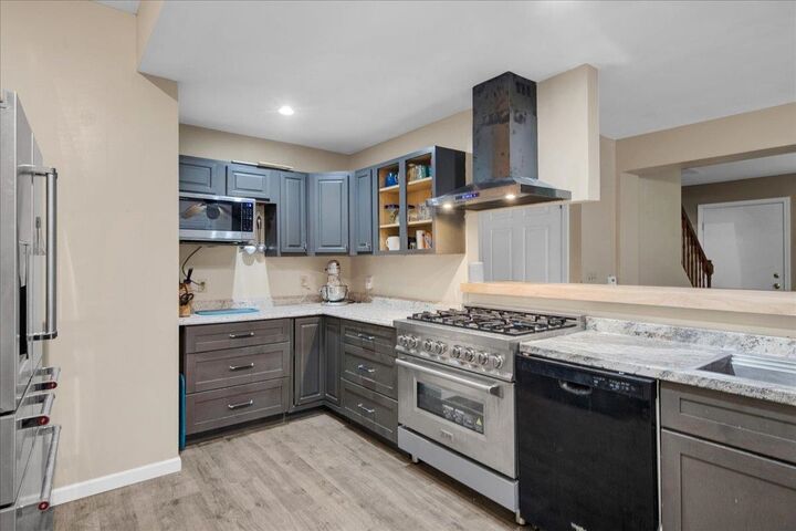 Property Photo:  347 Ledgewood Lane  VT 05445 