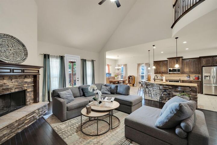 Property Photo:  410 Salt Cedar Drive  TX 76065 