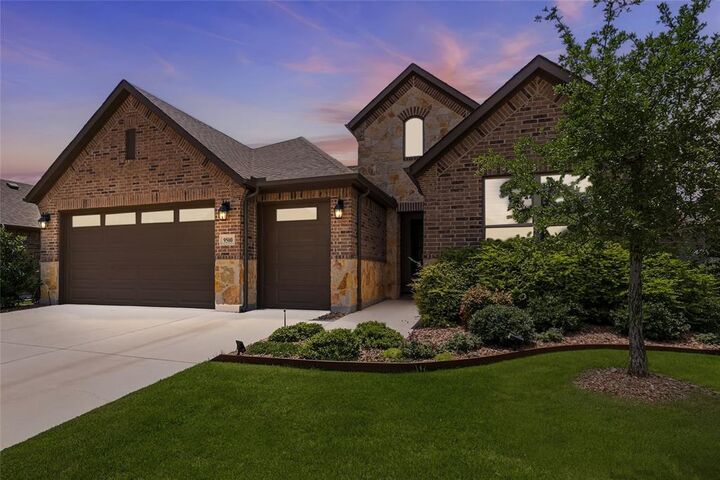 Property Photo:  9500 Claridge Drive  TX 76207 