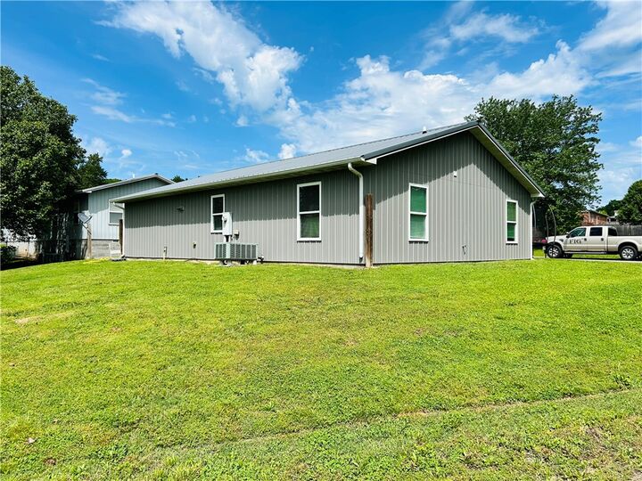 Property Photo:  104 Clive  AR 72616 