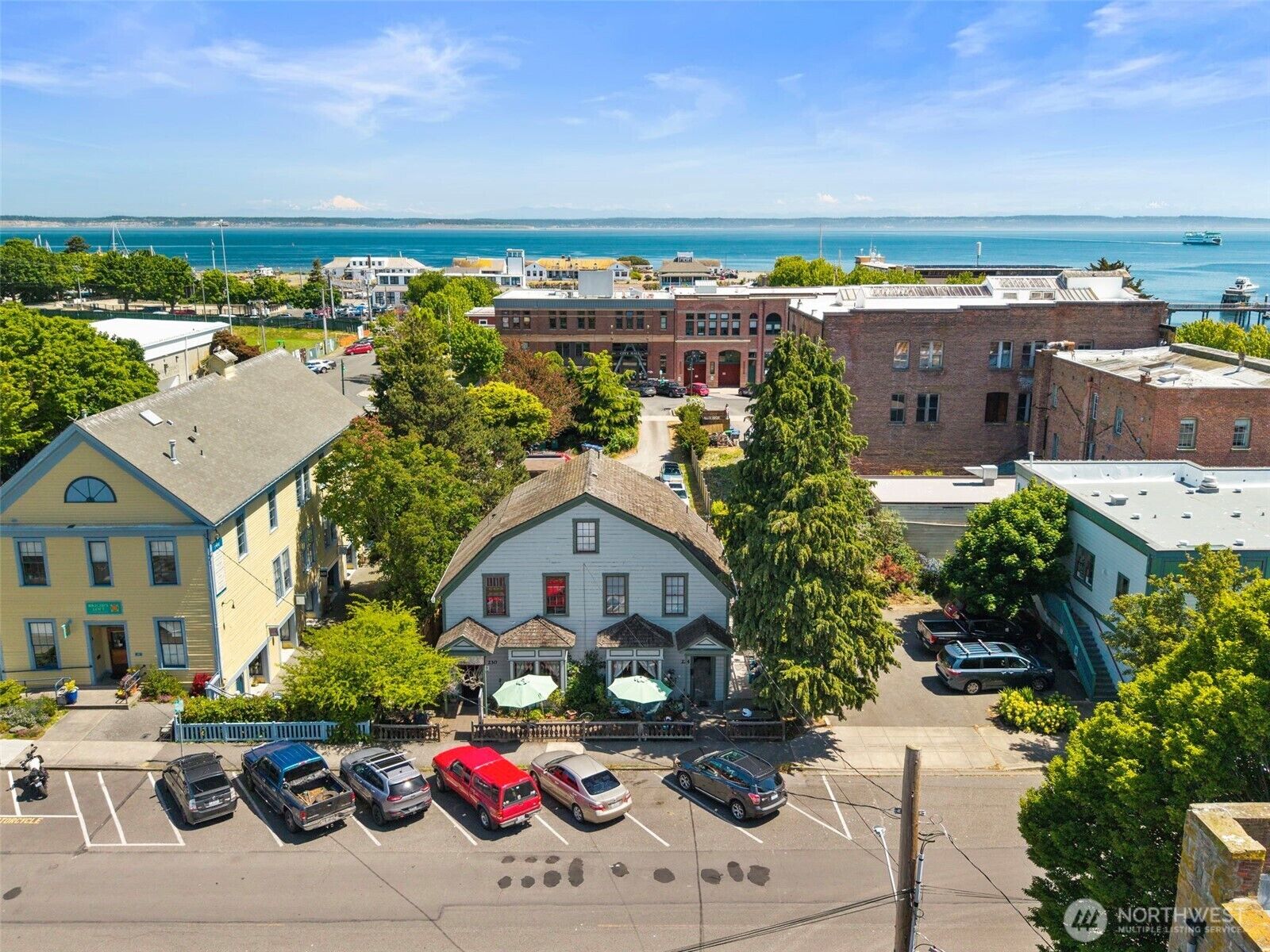 Property Photo: 230 Quincy Street WA 98368