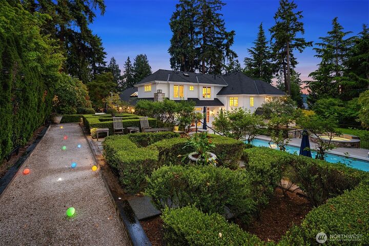 Property Photo:  8826 NE 2nd Place  WA 98039 