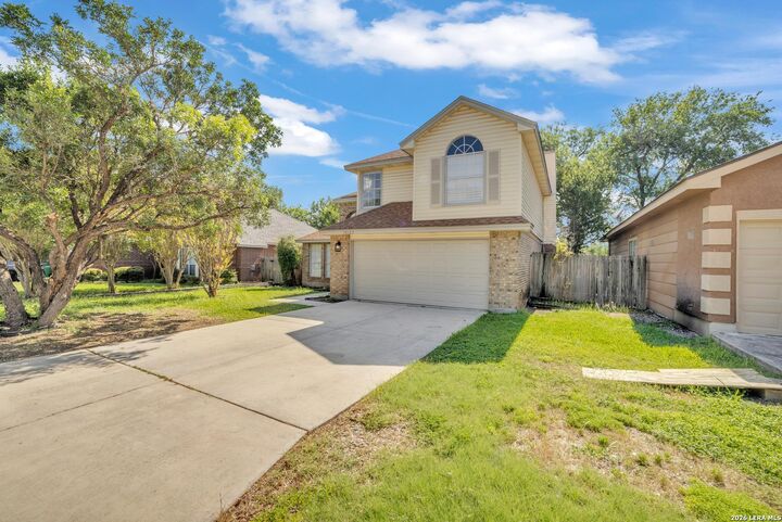 Property Photo:  10123 Shadyglen  TX 78240 
