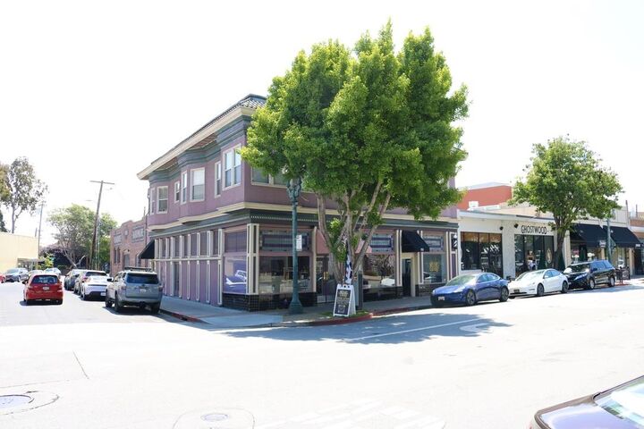 Property Photo:  901 Main Street  CA 94063 