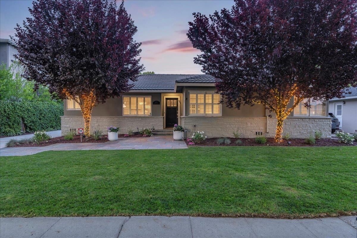 Property Photo:  2370 Markham Avenue  CA 95125 