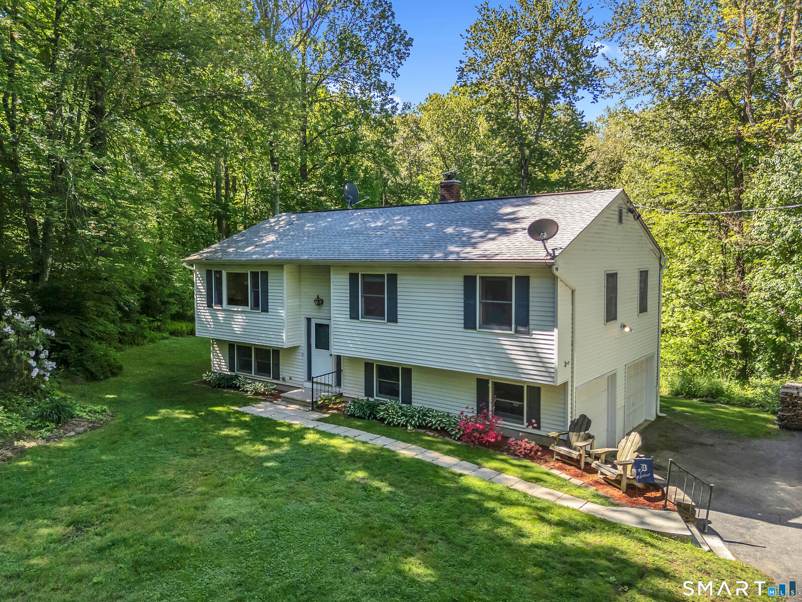 Property Photo:  797 Middletown Road  CT 06415 