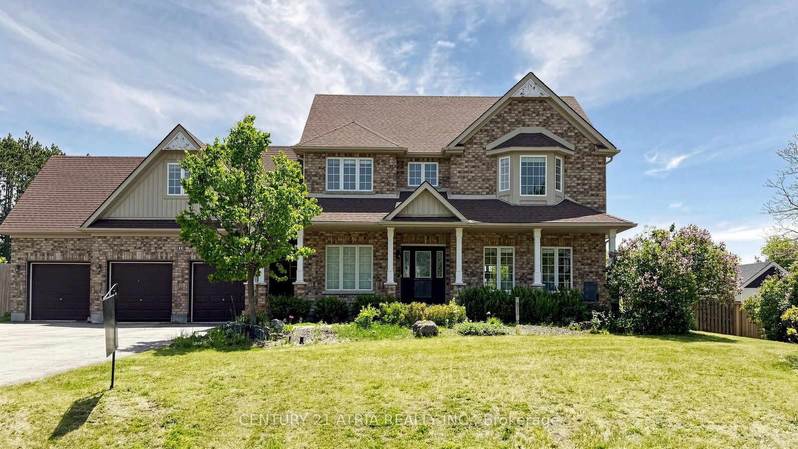 Property Photo: 11 Jeffery Drive ON L9V 3H7