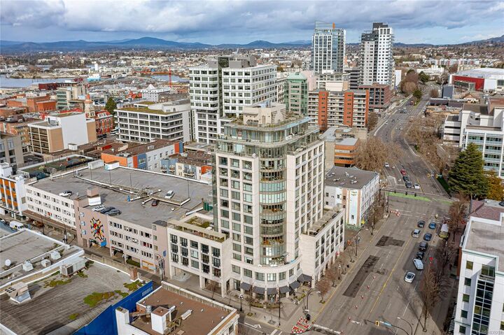 Property Photo:  760 Johnson St #204  BC V8W 0A4 