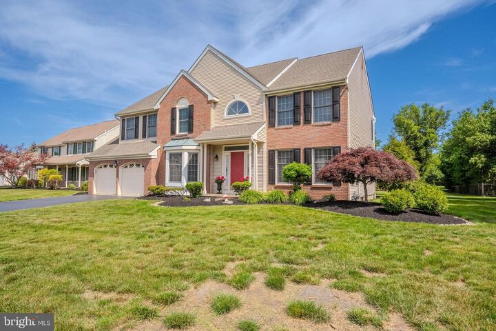 Property Photo:  26 Kinglet Drive South S  NJ 08512 