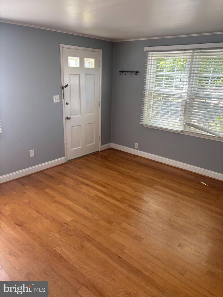 Property Photo:  6844 Westmoreland Road  VA 22042 