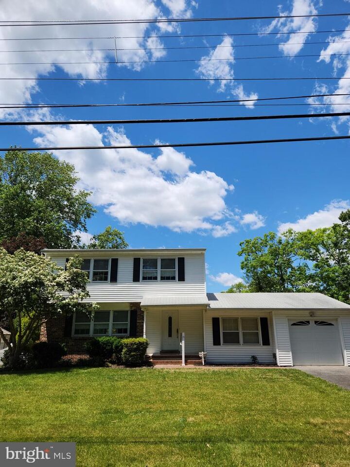 Property Photo:  281 Center Street  NJ 08087 