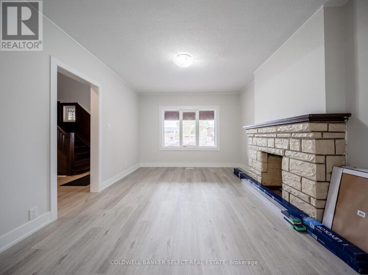 Property Photo:  1680 Weston Road  ON M9N 1V4 