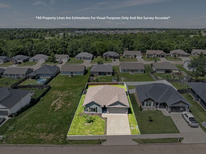 Property Photo: 3501 Venice Dr MO 65202